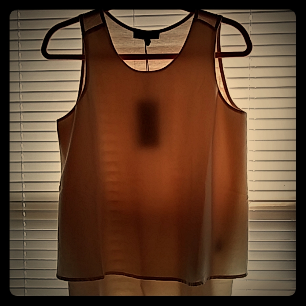 DG2 Ruffled Tank top